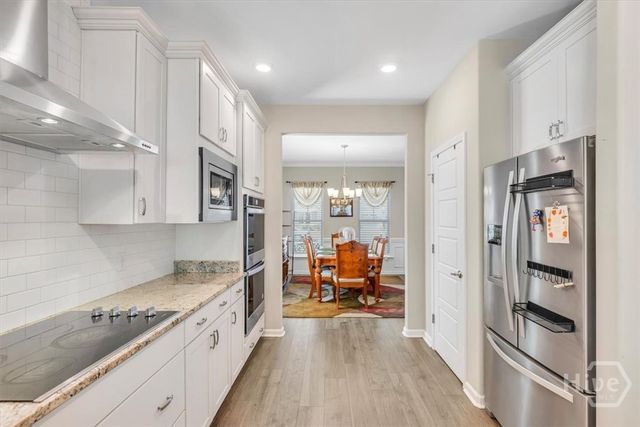 17 Shoefstall Street, Savannah, GA 31407