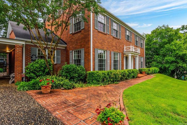 41 Pine Manor Drive, Little Rock, AR 72207