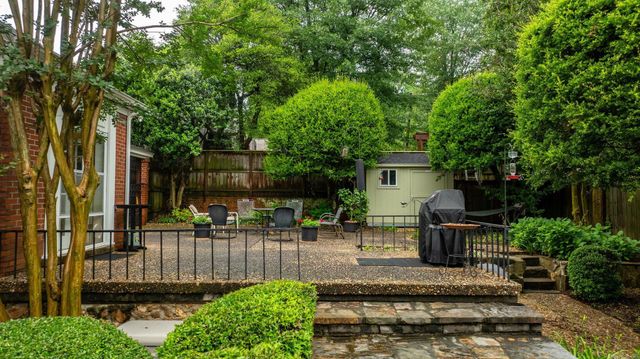 41 Pine Manor Drive, Little Rock, AR 72207