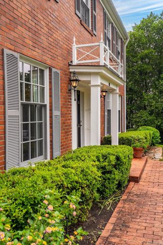 41 Pine Manor Drive, Little Rock, AR 72207