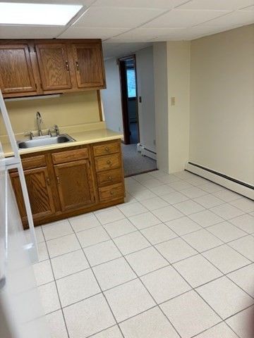 27 B Middleton St B, Millbury, MA 01527