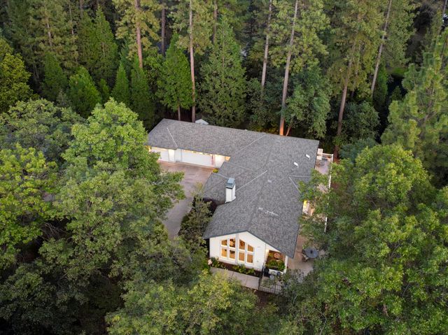 4649 Puerta Del Sol, Camino, CA 95709