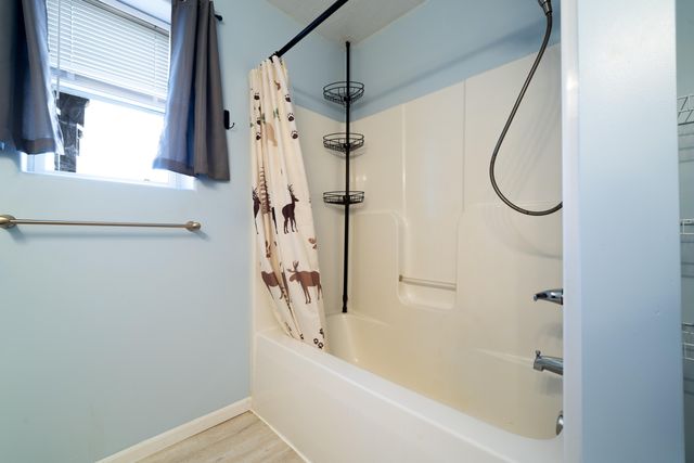 871 E Harmony Drive, Solon Twp, MI 49345