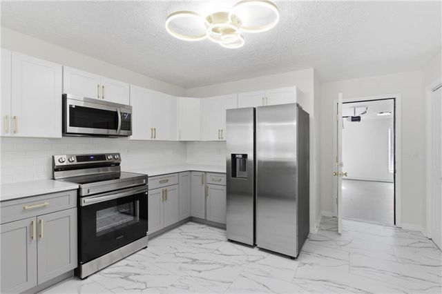 3760 Mountain Cove Road, Snellville, GA 30039