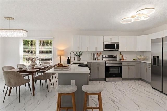 3760 Mountain Cove Road, Snellville, GA 30039