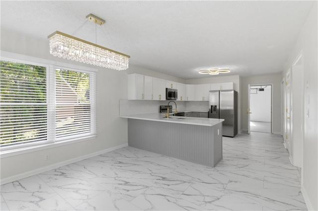 3760 Mountain Cove Road, Snellville, GA 30039