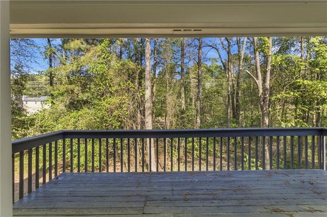 3760 Mountain Cove Road, Snellville, GA 30039