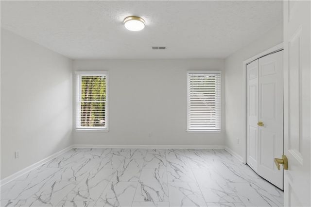 3760 Mountain Cove Road, Snellville, GA 30039