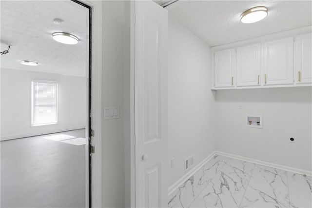 3760 Mountain Cove Road, Snellville, GA 30039