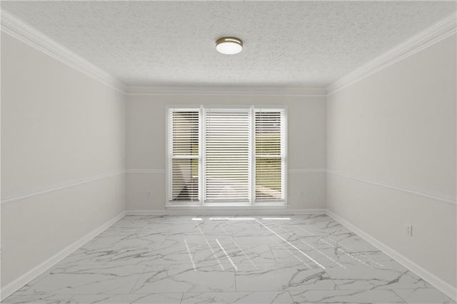 3760 Mountain Cove Road, Snellville, GA 30039