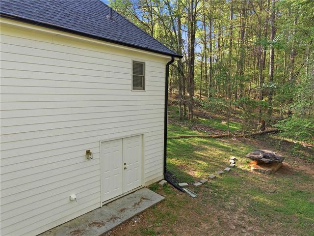 3760 Mountain Cove Road, Snellville, GA 30039