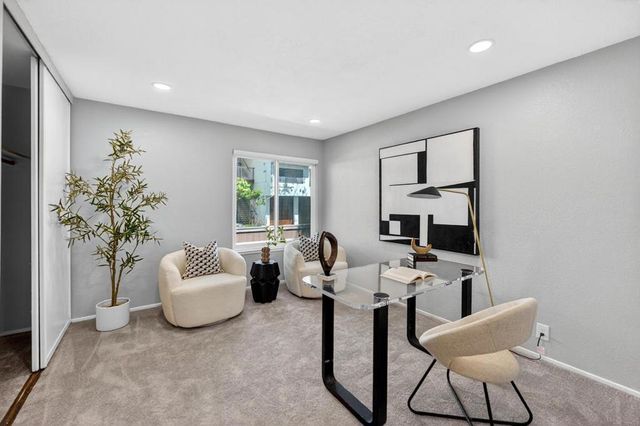 22103 Vista Del Plaza Lane 22, Hayward, CA 94541