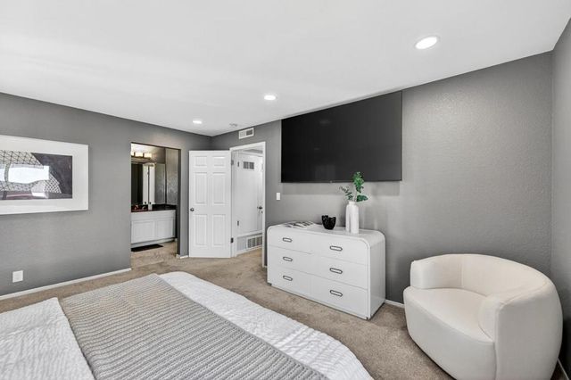 22103 Vista Del Plaza Lane 22, Hayward, CA 94541