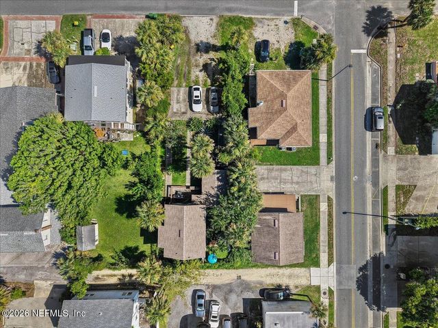 1318 2ND Street N, Jacksonville Beach, FL 32250