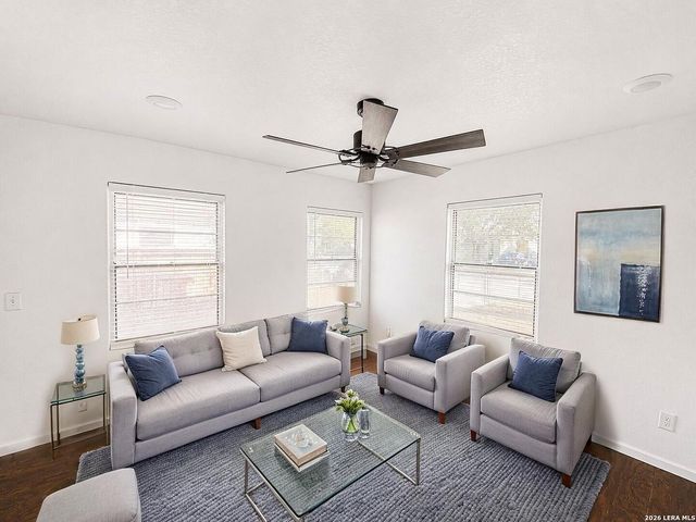 235 Benita, San Antonio, TX 78210