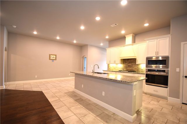 4504 SW Plumley Avenue, Bentonville, AR 72713