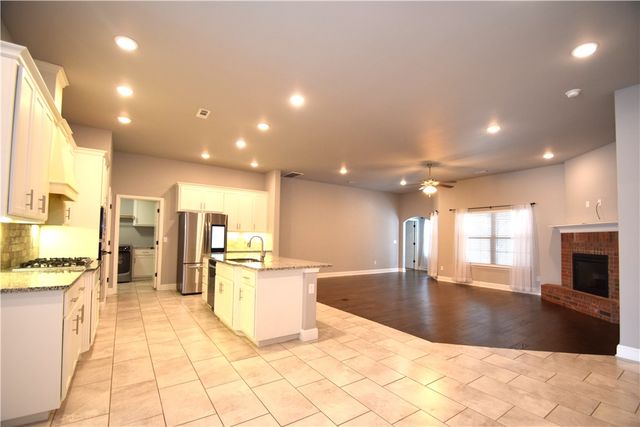 4504 SW Plumley Avenue, Bentonville, AR 72713