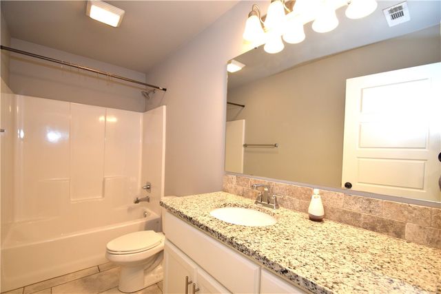 4504 SW Plumley Avenue, Bentonville, AR 72713