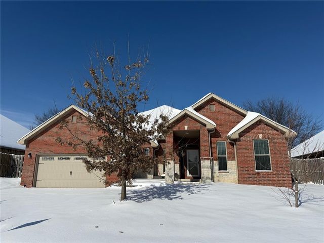 4504 SW Plumley Avenue, Bentonville, AR 72713