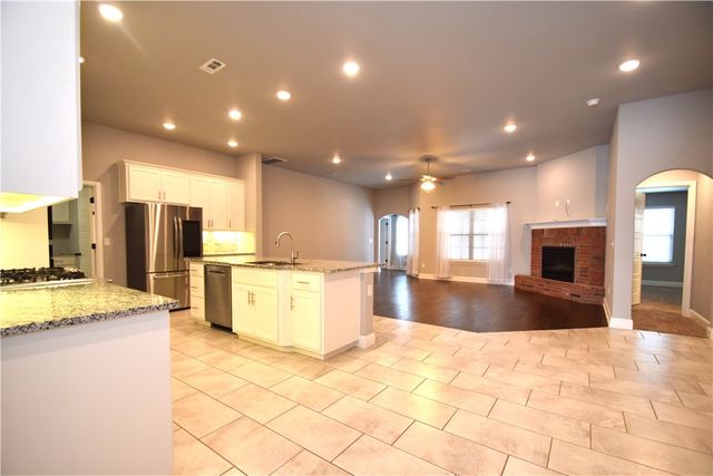 4504 SW Plumley Avenue, Bentonville, AR 72713