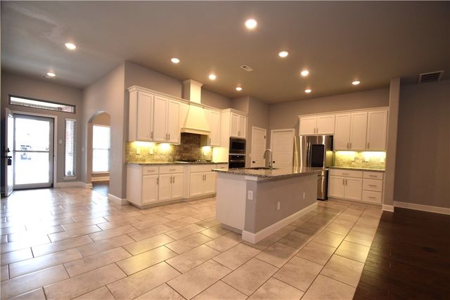 4504 SW Plumley Avenue, Bentonville, AR 72713