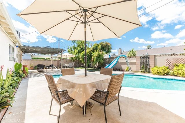 7161 El Rey, Buena Park, CA 90620