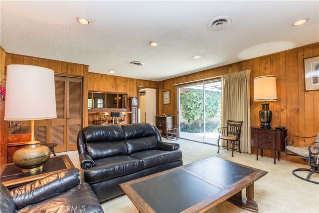 7161 El Rey, Buena Park, CA 90620