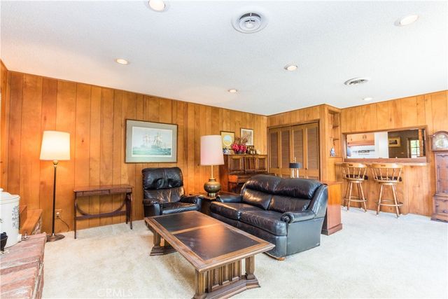 7161 El Rey, Buena Park, CA 90620