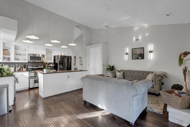 2804 Van Tuyl Pl, Modesto, CA 95356