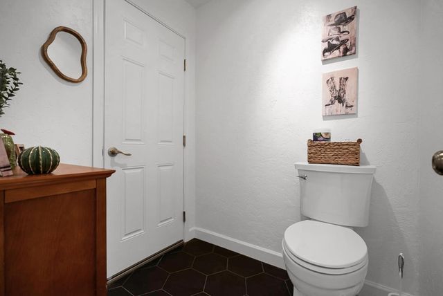 2804 Van Tuyl Pl, Modesto, CA 95356