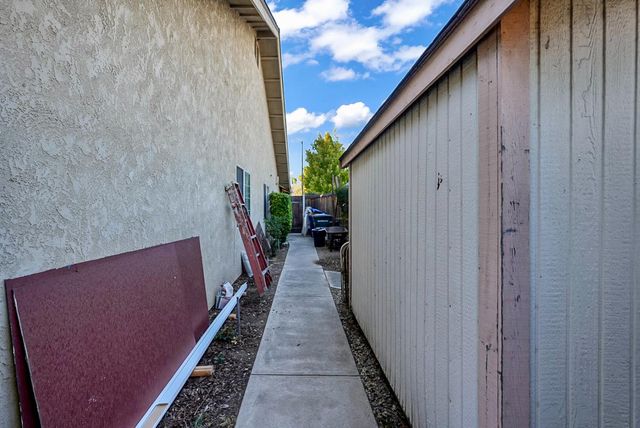 2804 Van Tuyl Pl, Modesto, CA 95356