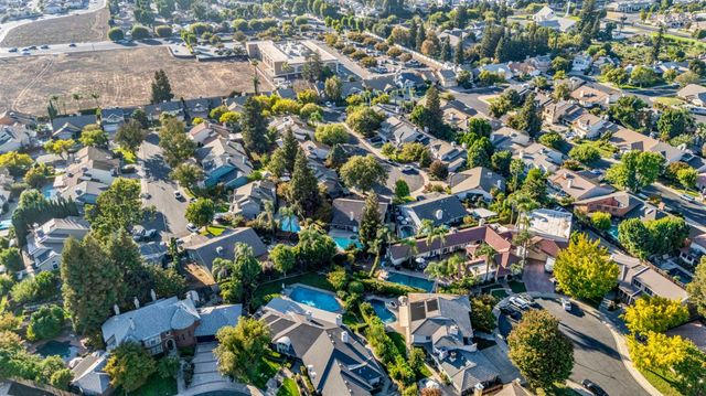 2804 Van Tuyl Pl, Modesto, CA 95356