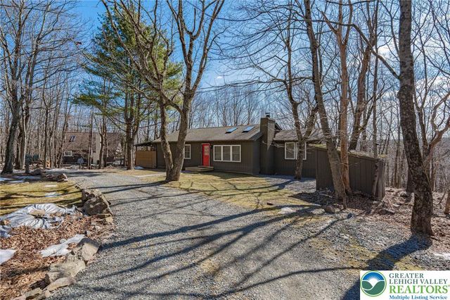 121 Algonquin Trail, Tunkhannock Twp, PA 18210