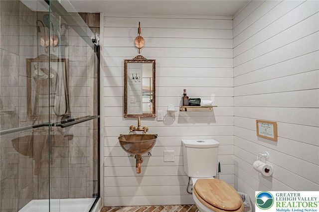 121 Algonquin Trail, Tunkhannock Twp, PA 18210