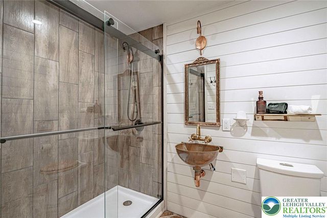 121 Algonquin Trail, Tunkhannock Twp, PA 18210