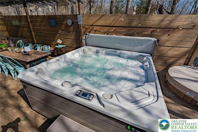 121 Algonquin Trail, Tunkhannock Twp, PA 18210