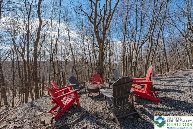 121 Algonquin Trail, Tunkhannock Twp, PA 18210