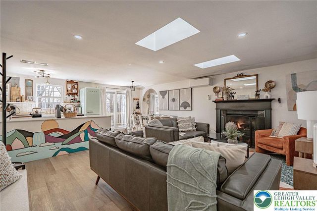 121 Algonquin Trail, Tunkhannock Twp, PA 18210