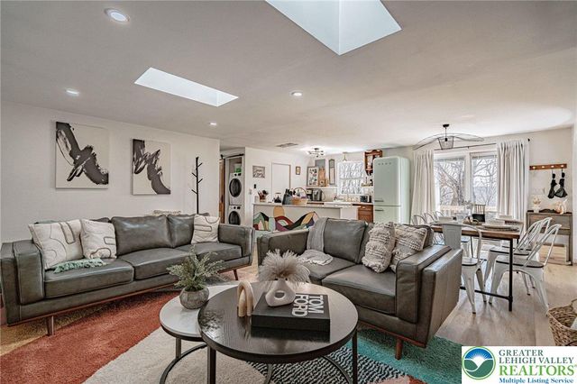 121 Algonquin Trail, Tunkhannock Twp, PA 18210