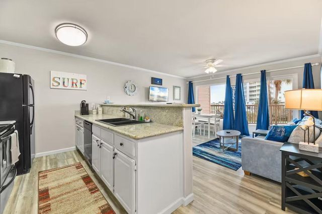 9520 Seawall Boulevard 130, Galveston, TX 77554