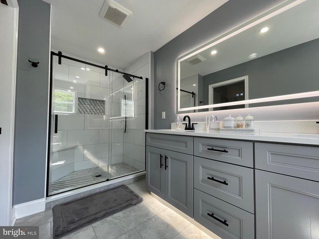 102 SPRINGCRESS DRIVE, Delran, NJ 08075