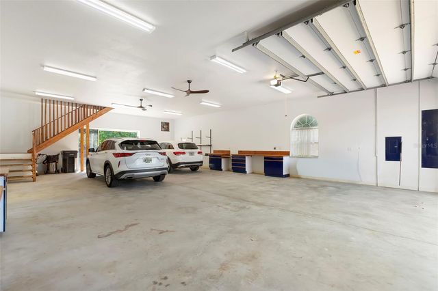 19229 BLOUNT ROAD, Lutz, FL 33558