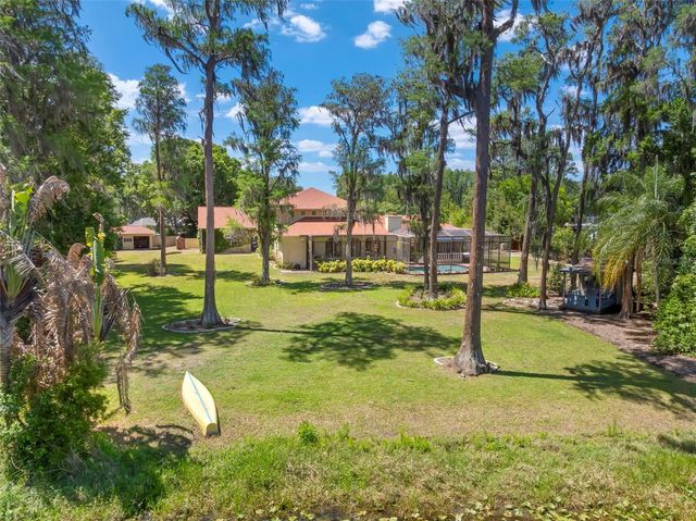 19229 BLOUNT ROAD, Lutz, FL 33558
