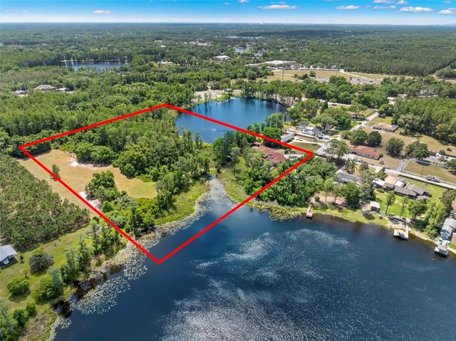19229 BLOUNT ROAD, Lutz, FL 33558