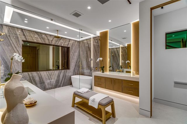 6107 N Ocean Boulevard, Ocean Ridge, FL 33435