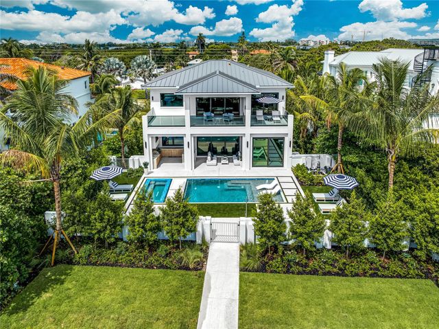 6107 N Ocean Boulevard, Ocean Ridge, FL 33435