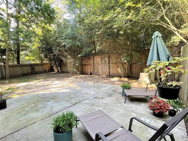 10 Butterfly Branch Place, The Woodlands, TX 77382