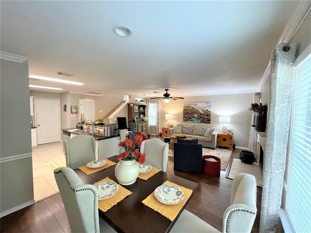 10 Butterfly Branch Place, The Woodlands, TX 77382