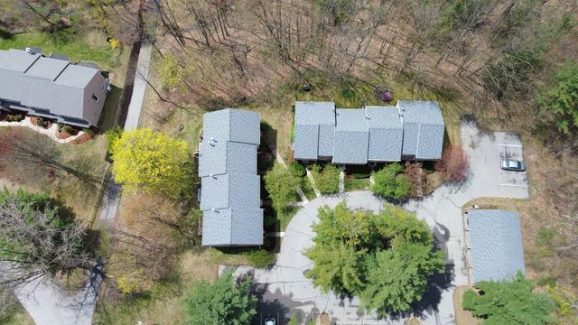 A2 Stonehedge Drive, South Burlington, VT 05403