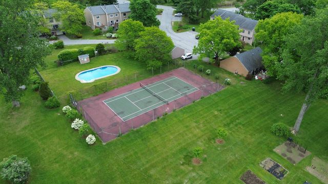 A2 Stonehedge Drive, South Burlington, VT 05403